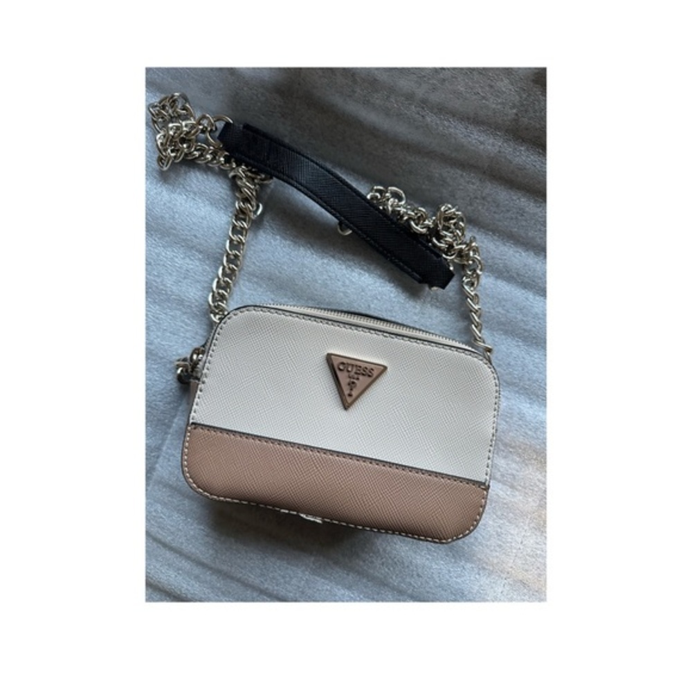 Guess purse